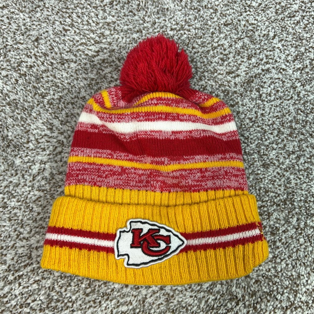 Kansas City Chiefs Hat Mens One Size Red Yellow Winter 1Beanie Pom NFL Football